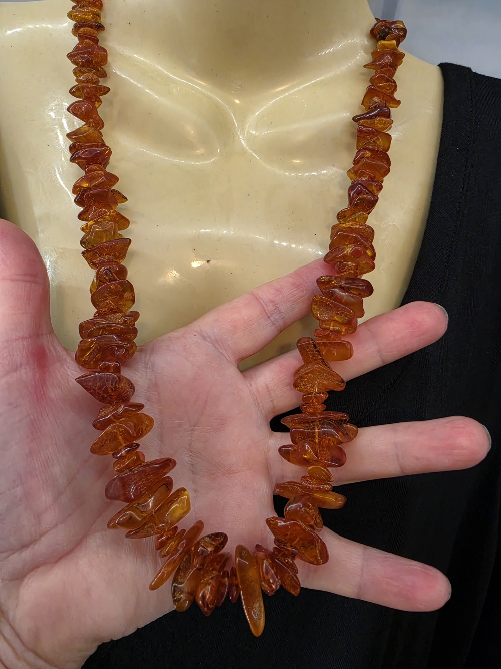 VINTAGE BALTIC AMBER NECKLACE 61G COGNAC HONEY POLISHED NATURAL AMBER 25"